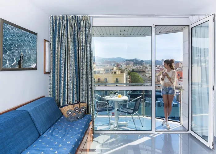 Blau By Marsol Apartman *