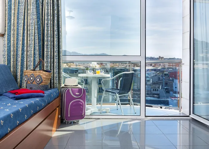 Blau By Marsol Lloret de Mar